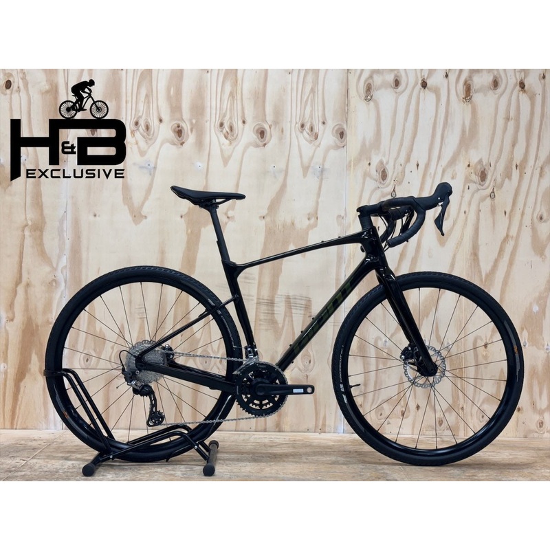 Giant Revolt Advanced 2 28 inch Gravelbike