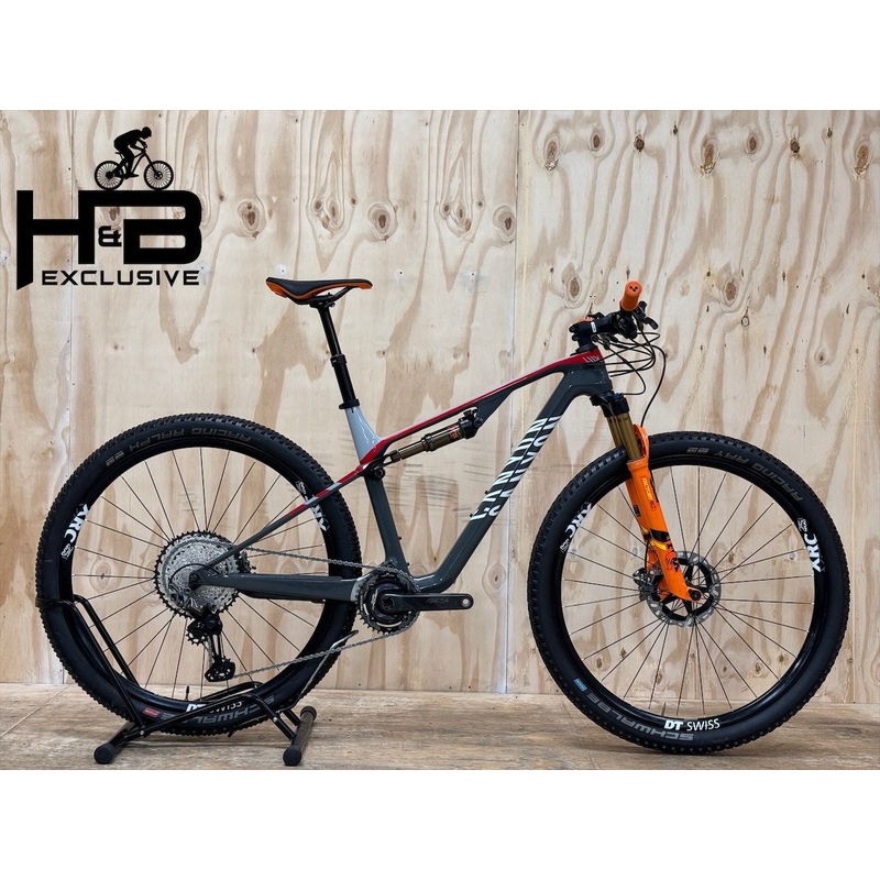 Canyon Lux CF 9 SLX Team 29 inch mountainbike