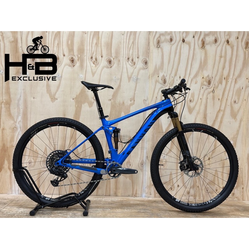 Canyon Lux CF Pro Race 9.0 29 inch mountainbike