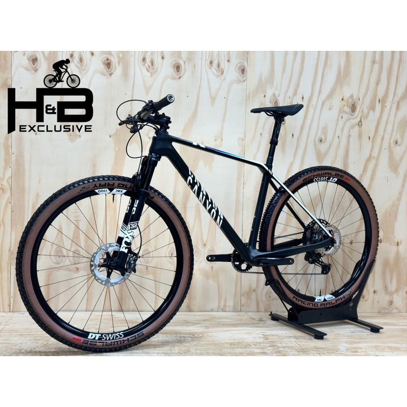 Canyon Exceed CF SLX 8 29 inch mountainbike